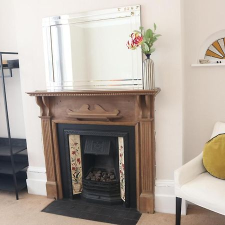Inviting You To Your Home From Home 10 Minutes From Stratford Westfield Londra Esterno foto
