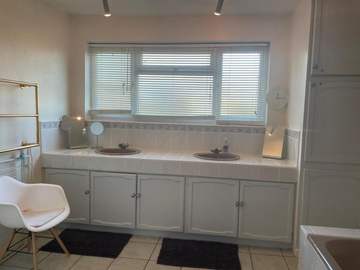 Inviting You To Your Home From Home 10 Minutes From Stratford Westfield Londra Esterno foto
