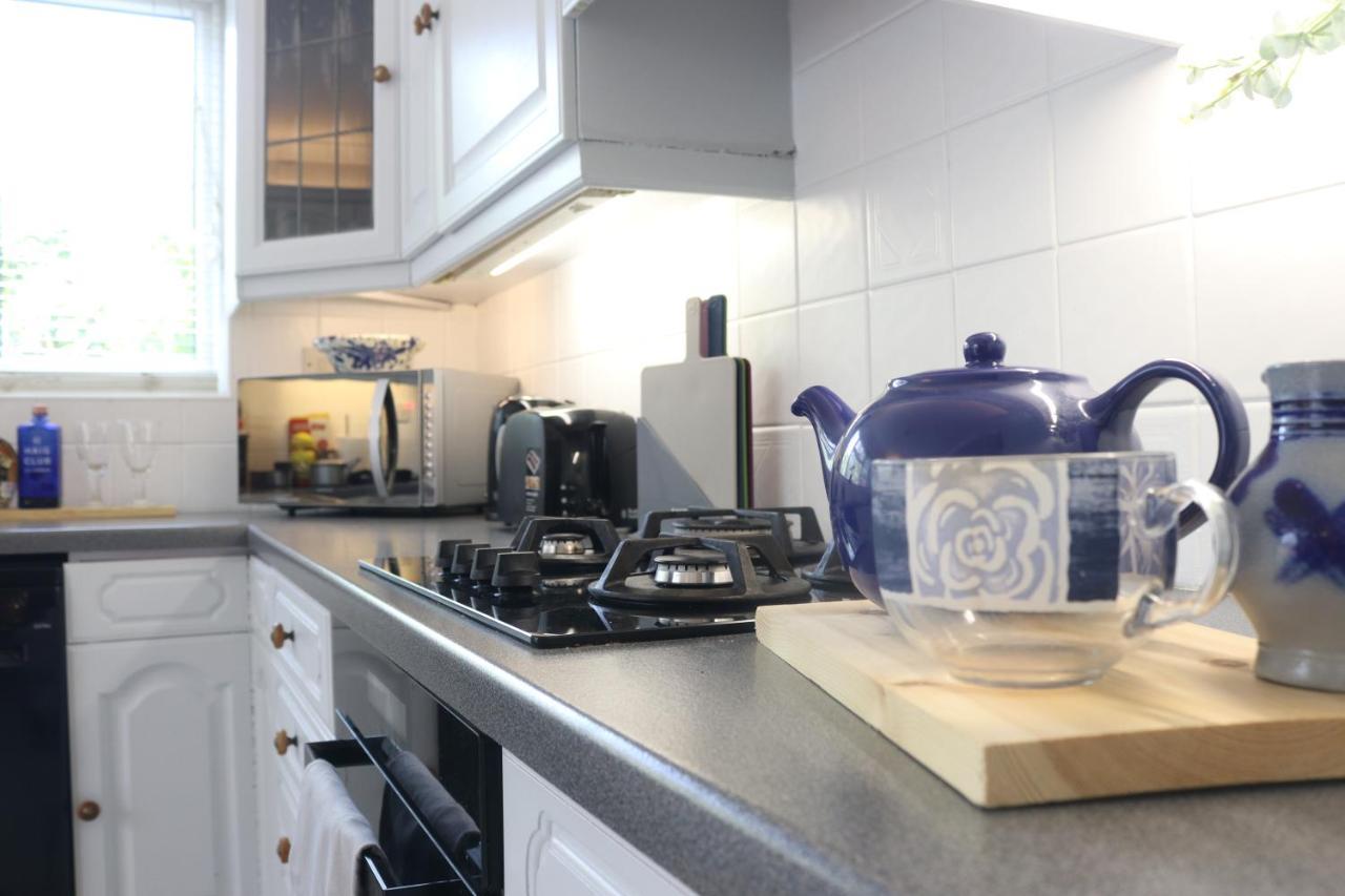 Inviting You To Your Home From Home 10 Minutes From Stratford Westfield Londra Esterno foto